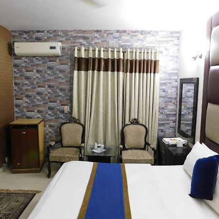 Hotel Tourist Inn Lahore Eksteriør billede