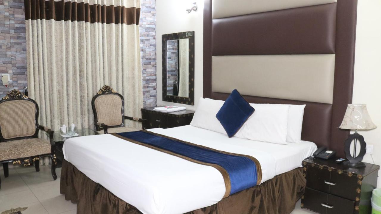 Hotel Tourist Inn Lahore Eksteriør billede