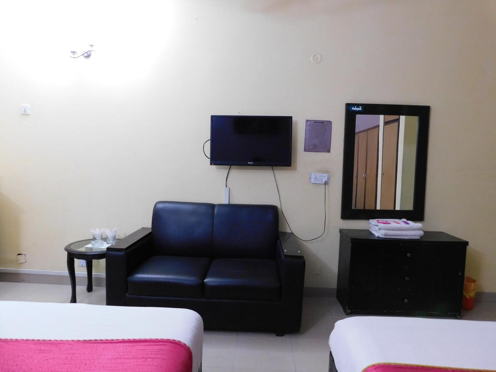 Hotel Tourist Inn Lahore Eksteriør billede