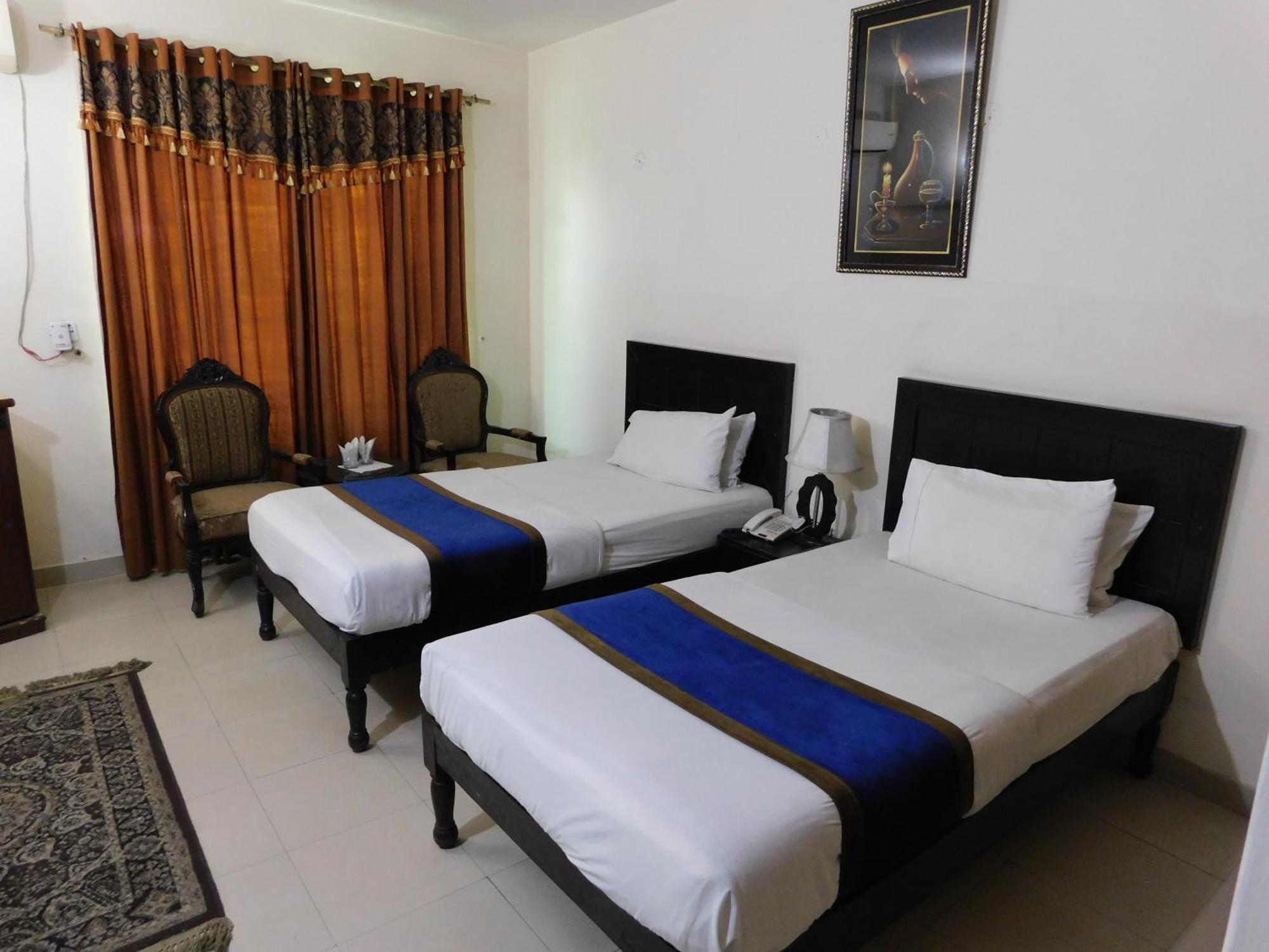 Hotel Tourist Inn Lahore Eksteriør billede