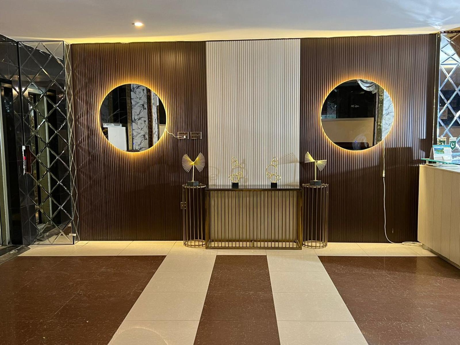 Hotel Tourist Inn Lahore Eksteriør billede