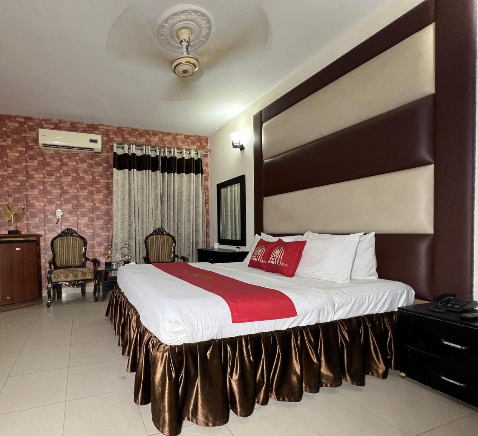 Hotel Tourist Inn Lahore Eksteriør billede
